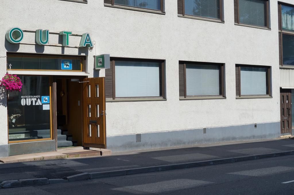 Guesthouse Outa Рованиеми Экстерьер фото