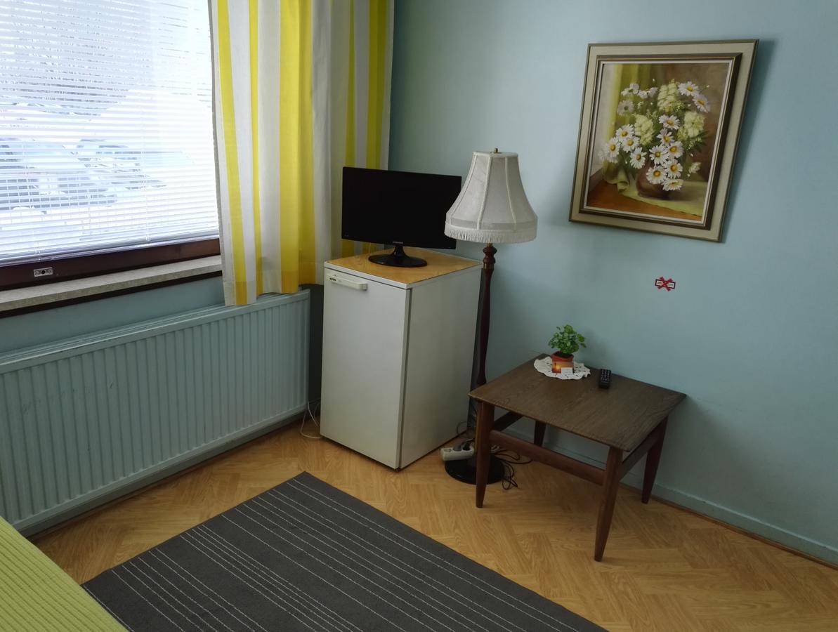 Guesthouse Outa Рованиеми Экстерьер фото